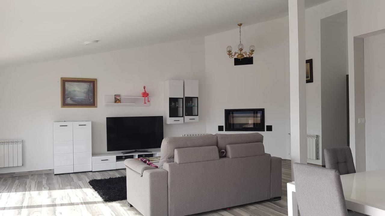 Apartamentos Las Huertas Villamiel Eksteriør bilde