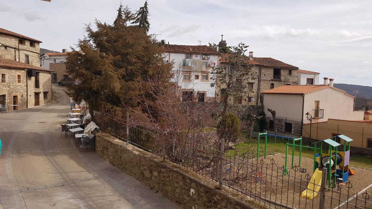 Apartamentos Las Huertas Villamiel Eksteriør bilde
