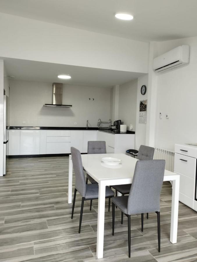 Apartamentos Las Huertas Villamiel Eksteriør bilde